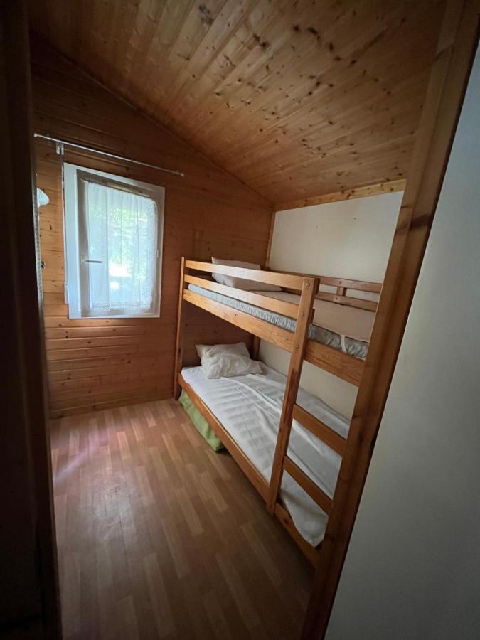 Chalet agréable en bord en de mer. Port-des-Barques Extérieur photo