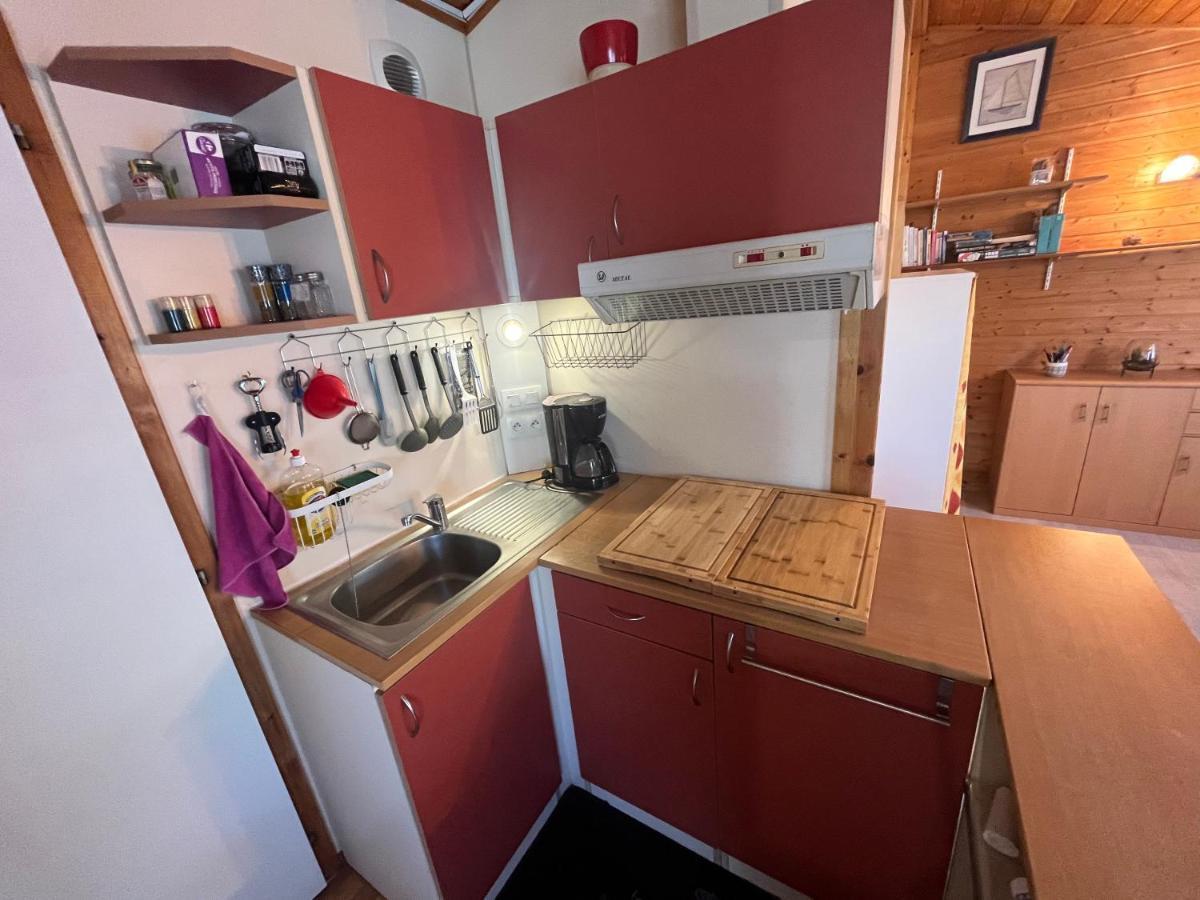 Chalet agréable en bord en de mer. Port-des-Barques Extérieur photo